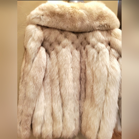 Fox Fur Coat: Ivory Fur with Brown Tips sz M - Picture 16 of 17